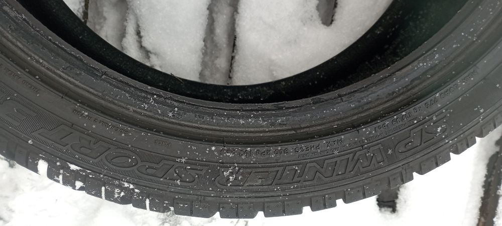 Dunlop 235 45 r19 2шт шини зимові б'у гума резина з Європи