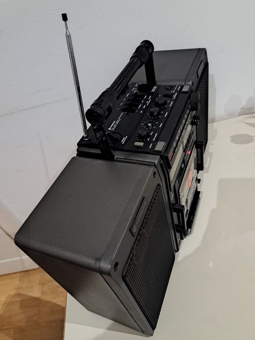 Hitachi trk 9150e магнітола бумбокс