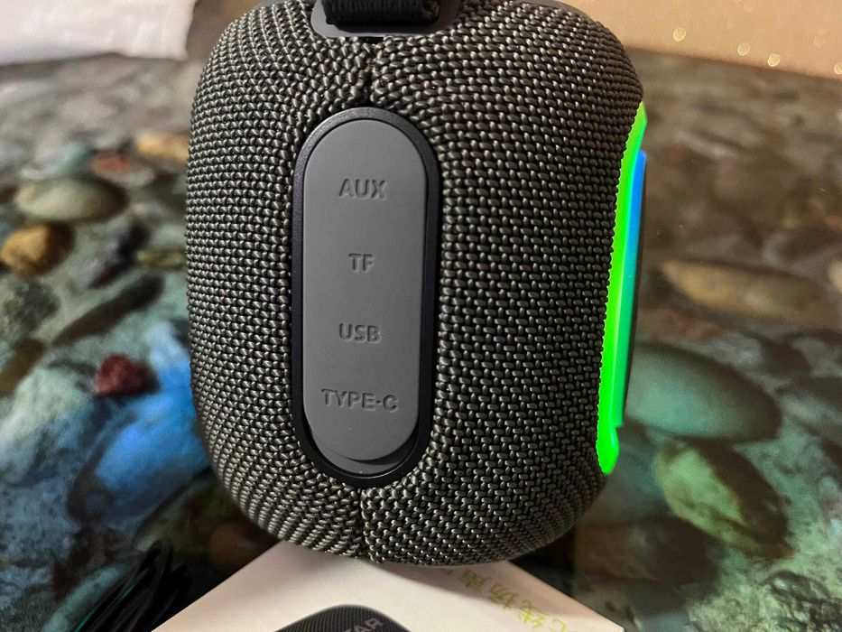 Портативна колонка Hopestar P66 TWS та світломузика 5W 1500Mah