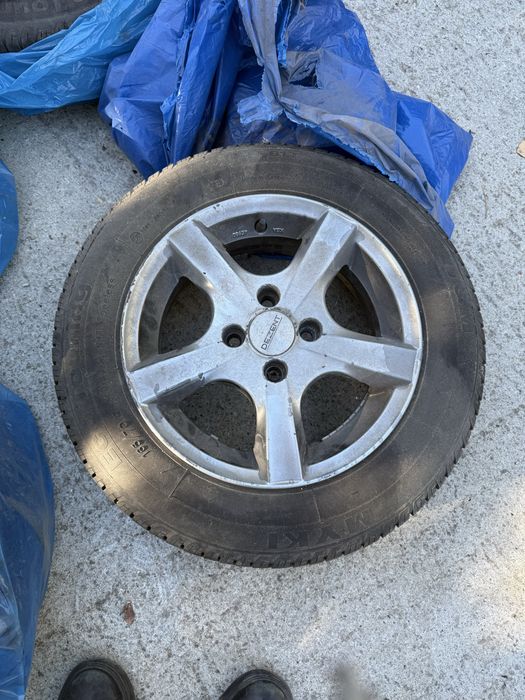 Alufelgi R14 4x100 + opony 165/70 R14 komplet 4 szt.