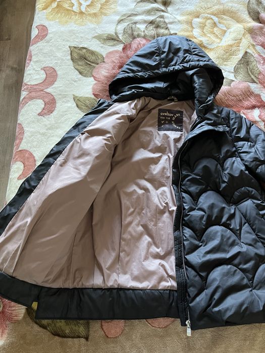 Куртка весняна для дівчини