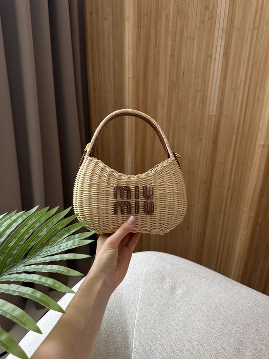 Сумка Miu Miu Wander Wicker Handbag