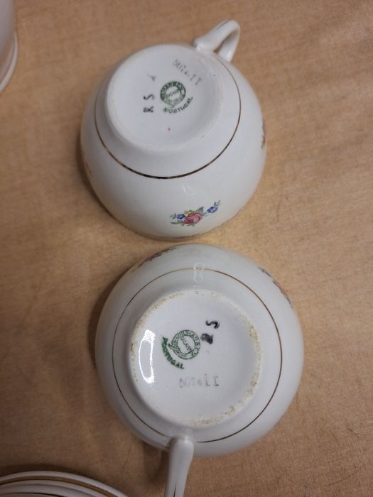 Serviço de chá da Fábrica de Loiças de Sacavém