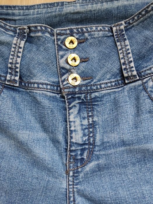 Spodnie damskie jeansy