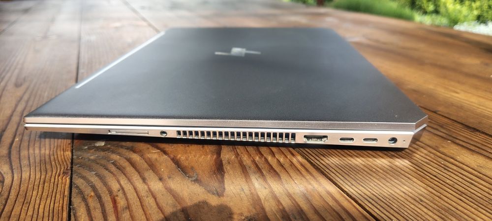 HP  z-book studio g5 i7-8750h+8Gb+256Gb m.2