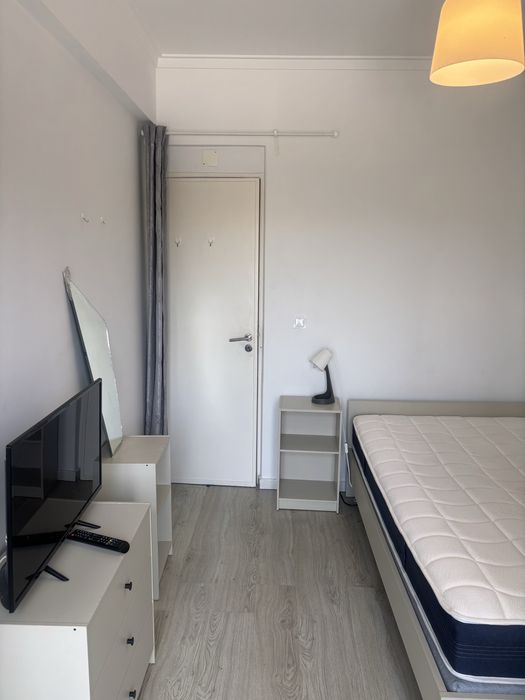 Quarto para Arrendar Cacém