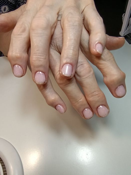 Манікюр Нова Водолага