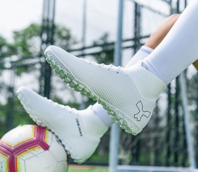 Buty sportowe TURFY skarpeta futbolówki orlik