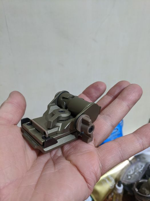 Крепление для прибора ночного видения на шлем