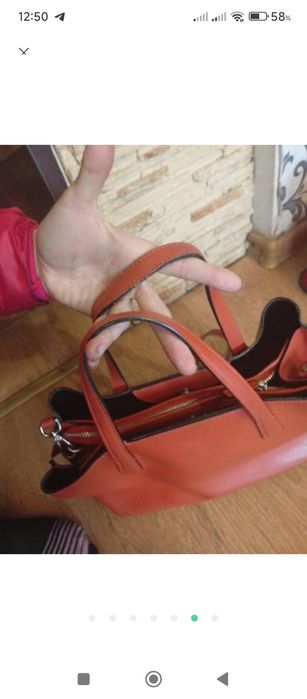 Містка Сумка натуральна шкіра. Італія.