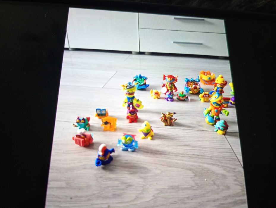 Super Zings plus duże figurki