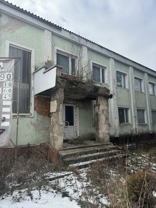 Продається комерційна будівля