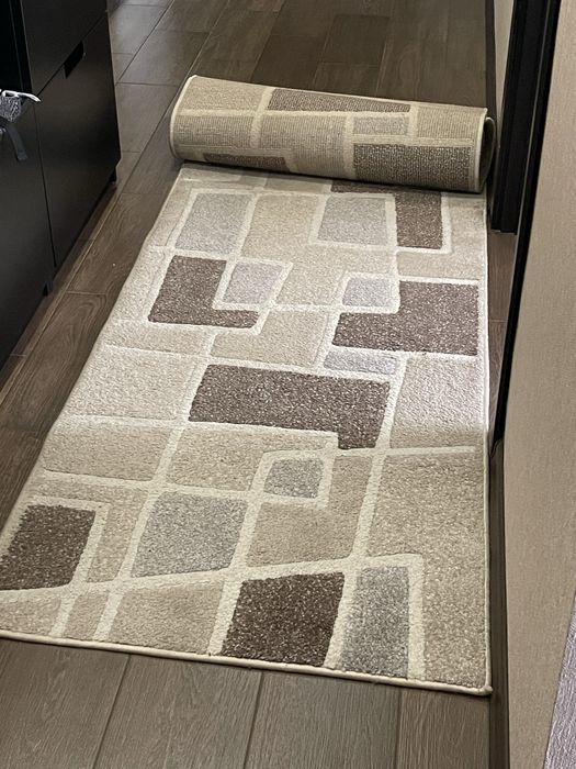 Доріжка в коридор