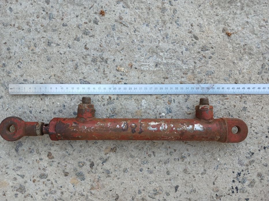 Гідравлічні ціліндри