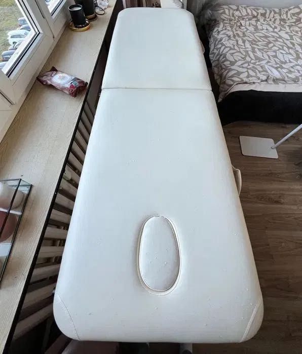 Leżanka biała składana