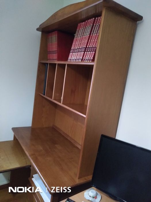 Novo preço, Móvel estante em pinho maciço, excelente estado,