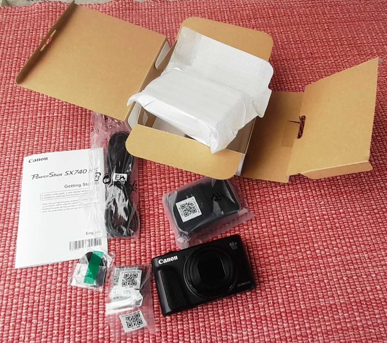 Canon  Power  Shot  SX740 HS