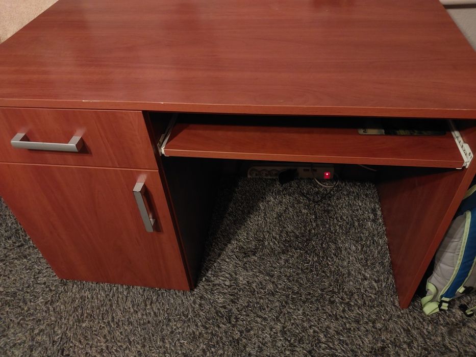 Sprzedam biurko używane