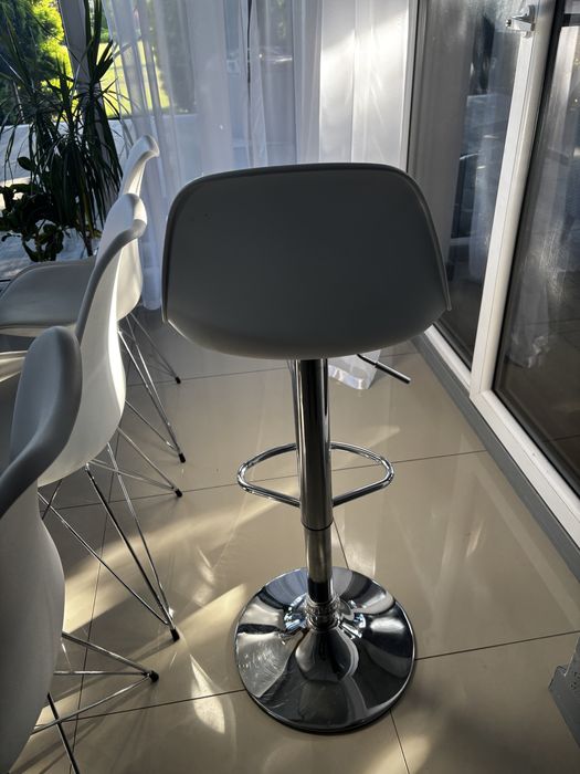 Krzeslo barowe Hoker