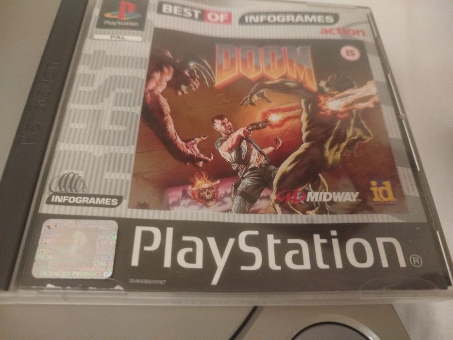 Pack 2 Jogos PS1 Originais: Doom + Die Hard Trilogy (Com Manuais