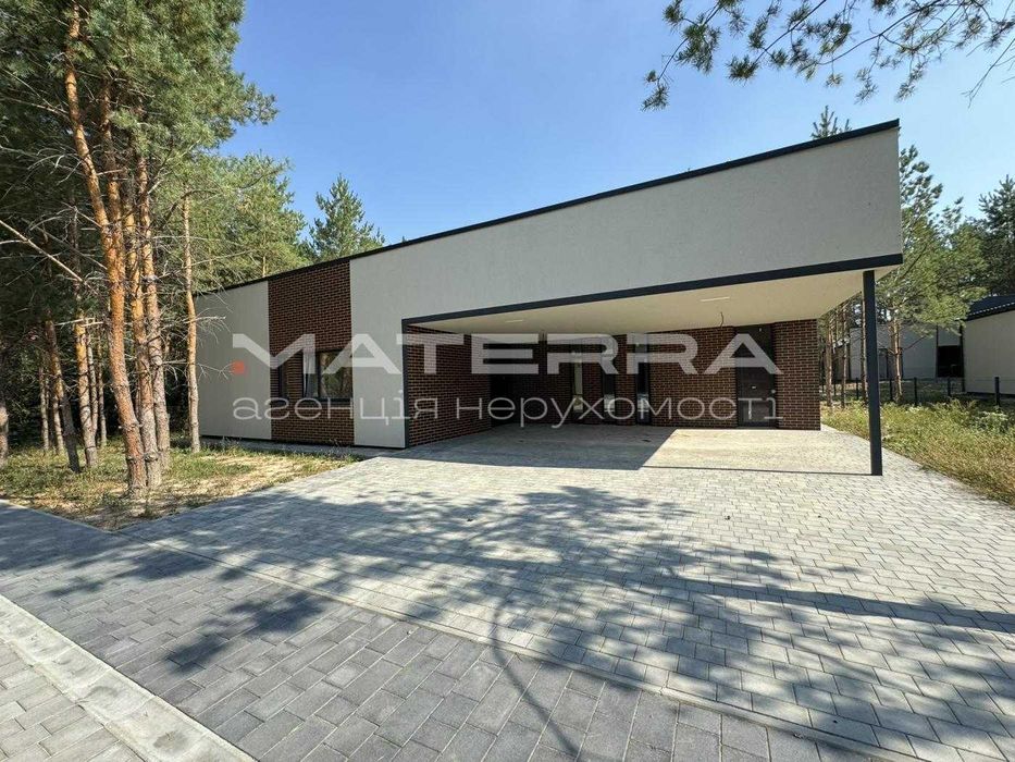 КМ Legit Продаж будинку 147.5 м2 в оточенні хвойного лісу та озер