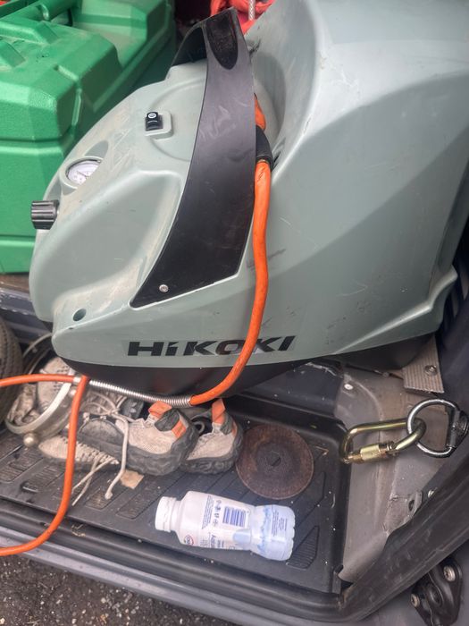 HiKOKI / Hitachi Koki (seria EC1445H / EC1445H2).