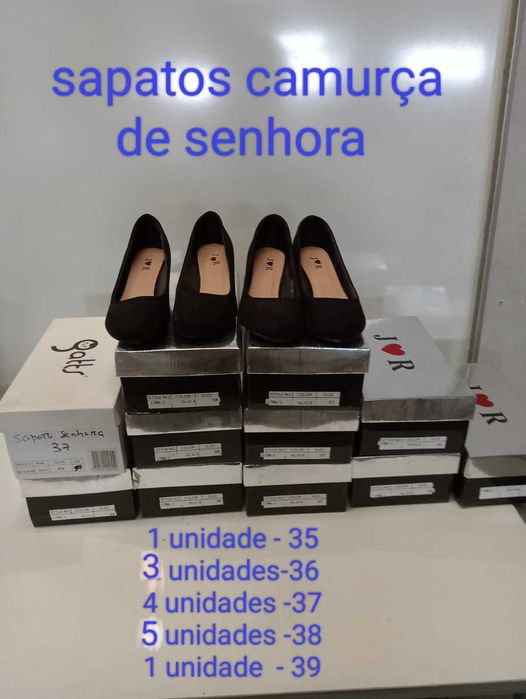 Stock de fardas/uniformes de trabalho