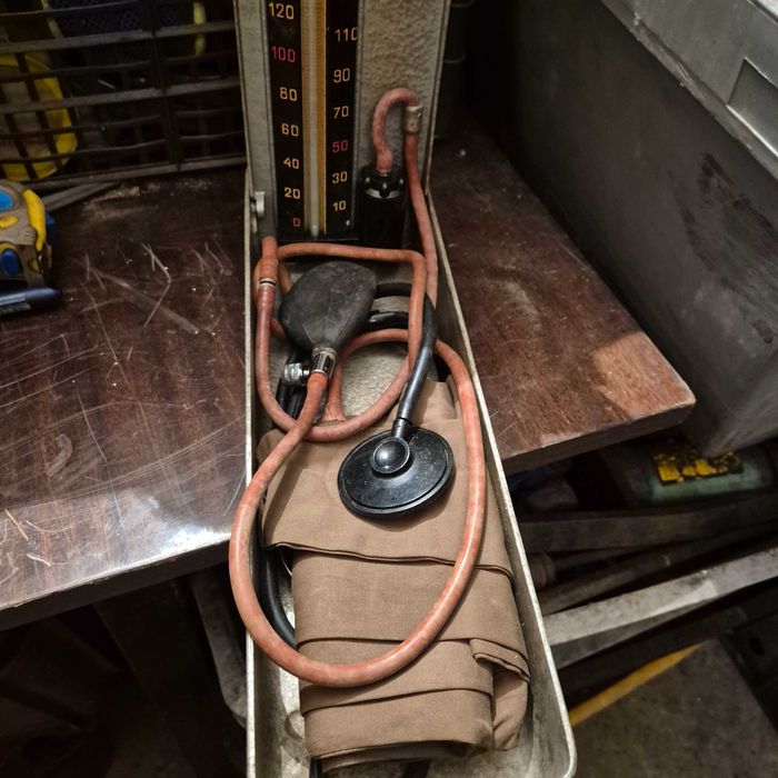 Ciśnieniomierza PRL