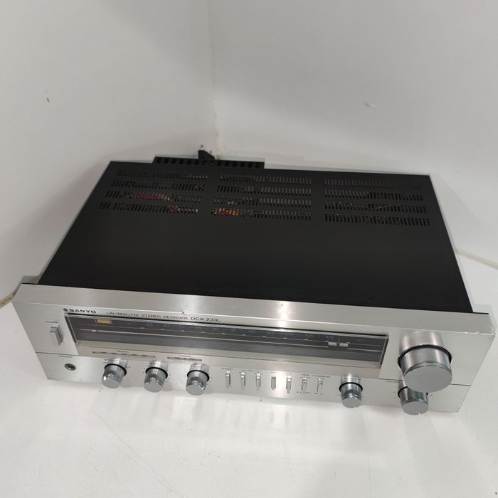Receiver - Sanyo DCX-233L AM/FM Stereo (Amplificador com Radio)