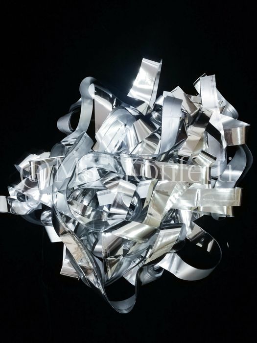 Бумага, лента для бумажного шоу. Конфетти.