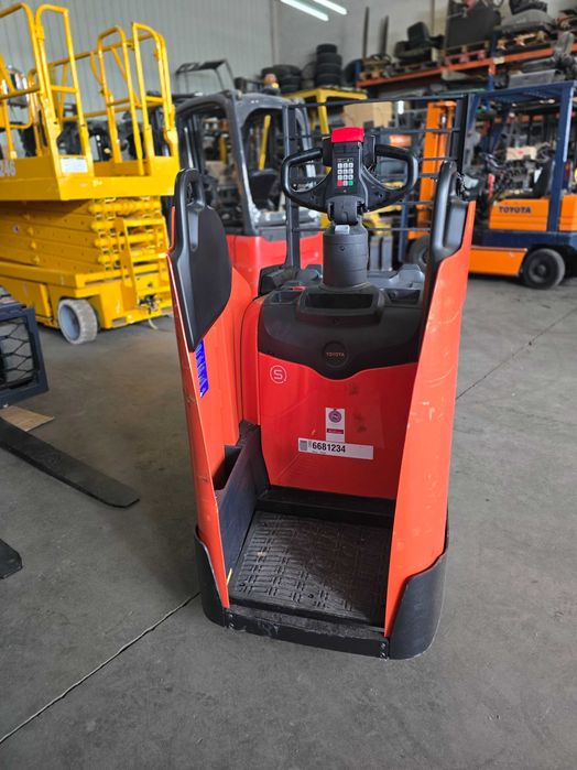 Porta paletes eletrico com garfos compridos