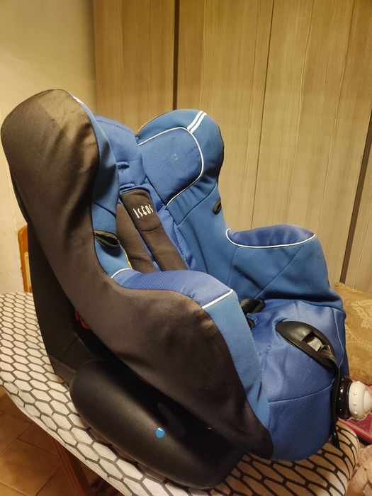 Продам автокрісло