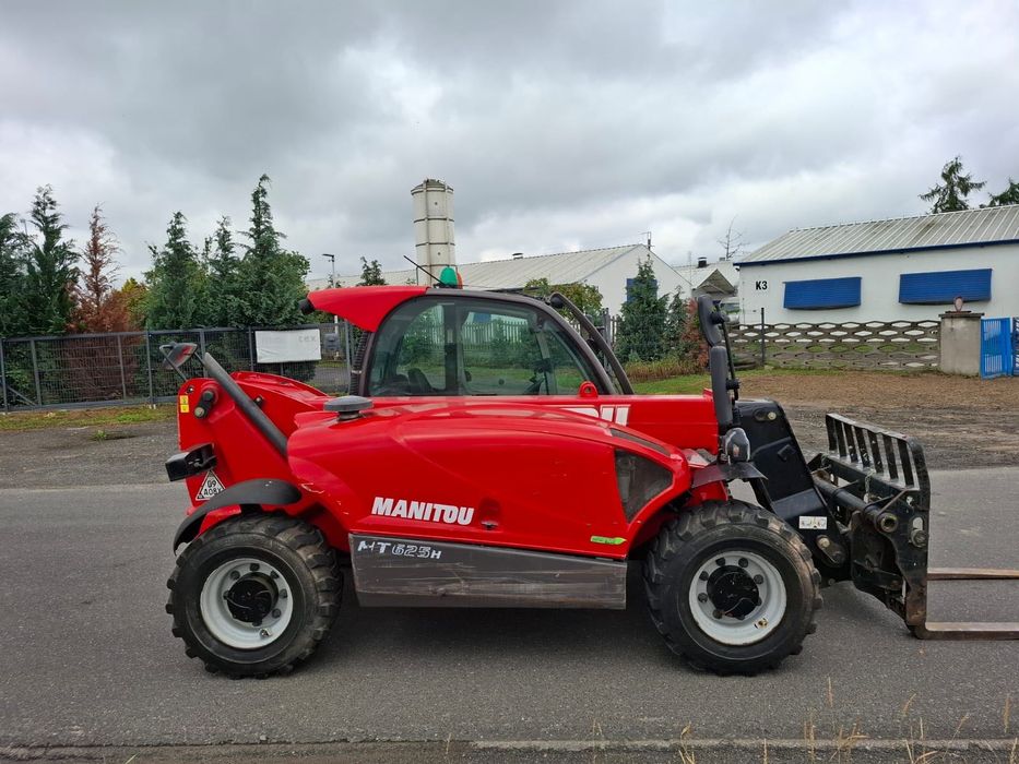 Ładowarka teleskopowa Manitou 625