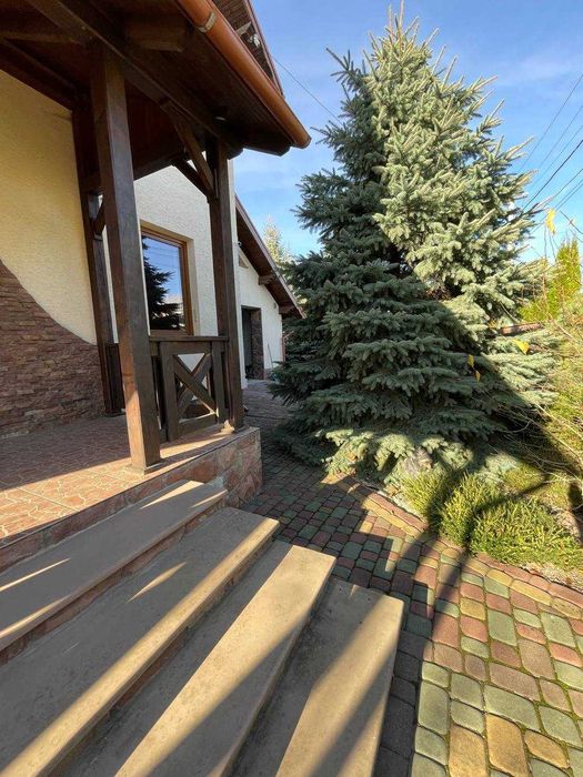 Будинок м. Тернопіль. Затишний будинок і ділянка 10 сот.