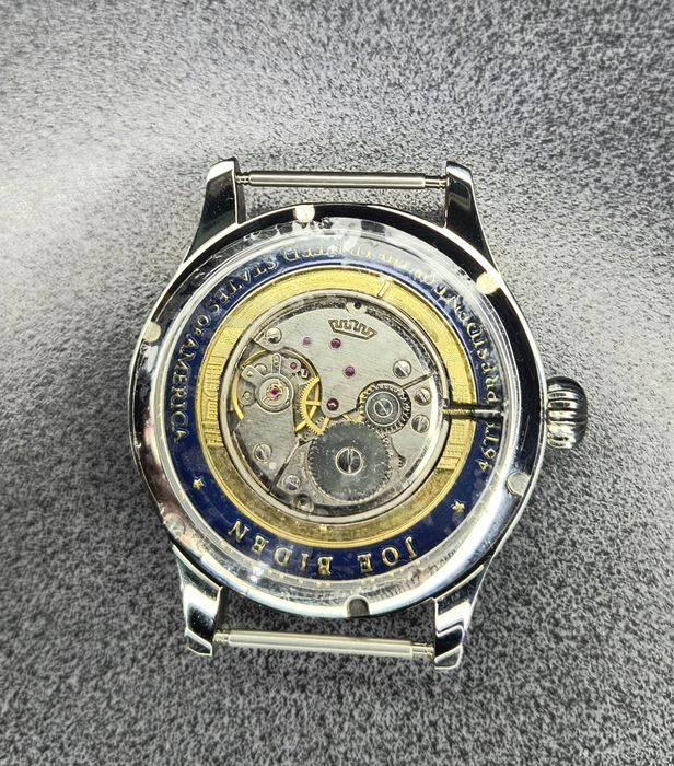 Zegarek szwajcarski Fortis 21j w medalu USA stal pasówka