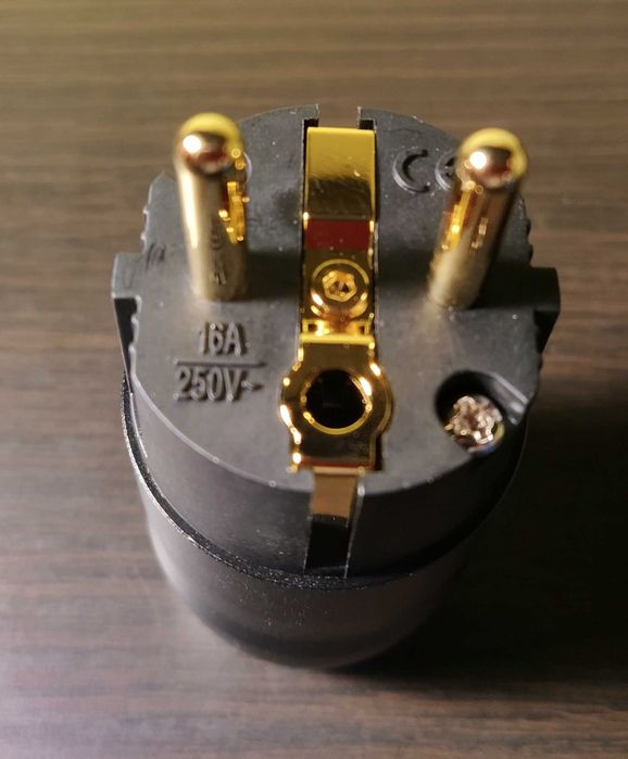 wtyki sieciowe komplet Schuko+IEC Valab Alloy Gold