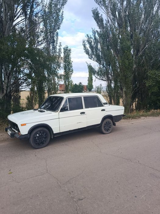 Продам авто ваз 2106