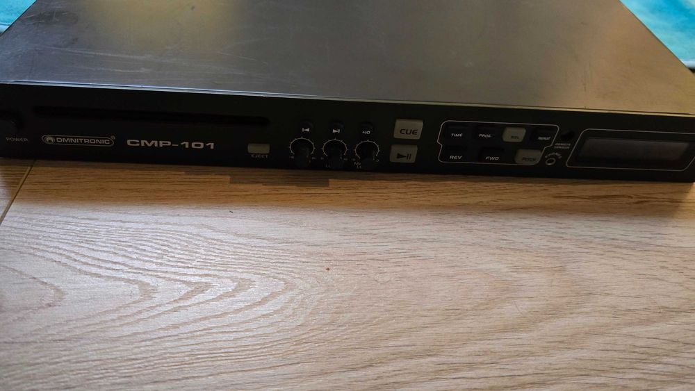 odtwarzacz CD/MP3 Omnitronic CMP-101