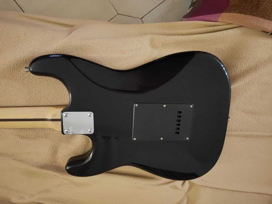 Guitarra - Praticamente Nova