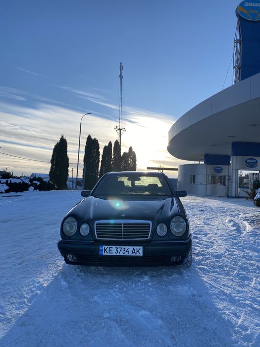 Мерседес 210 4.3 V8