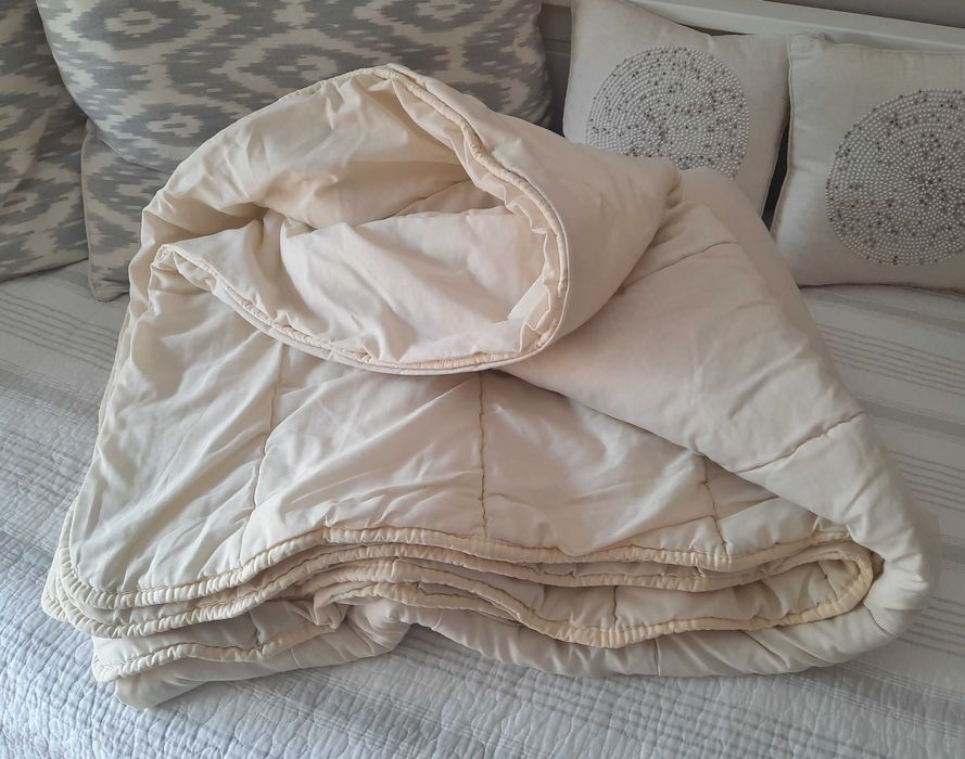 Edredon de solteiro e 2 lençois-capas