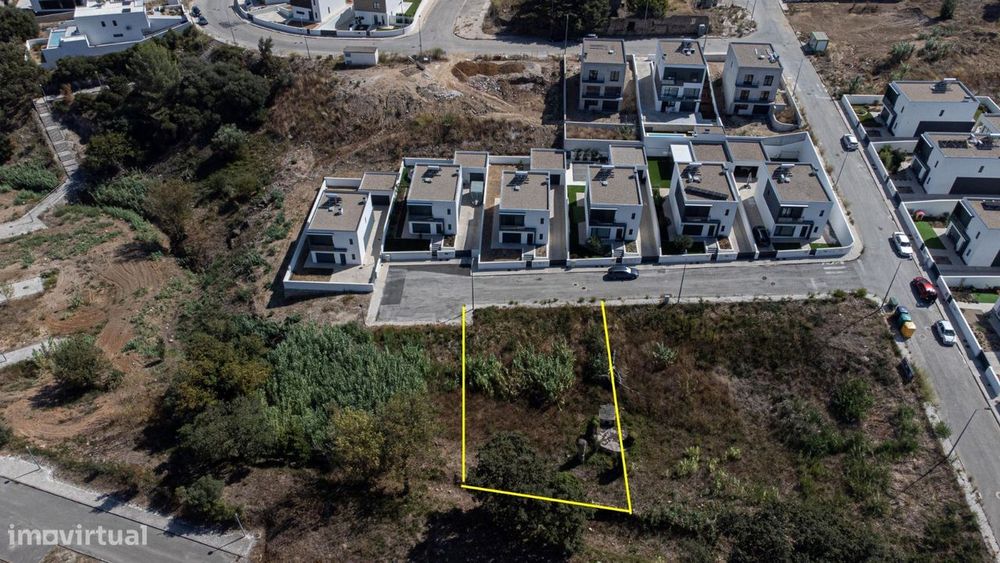 Terreno Urbano à Venda - Quintas das Varandas, Lote 107 - Alenquer,...