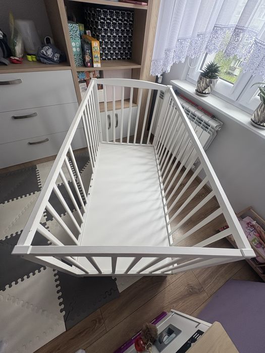 Drewniane Łóżeczko z szufladą