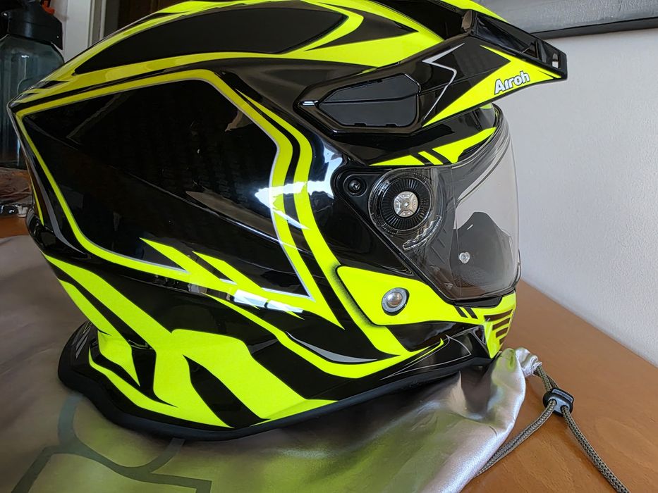 Capacete Airoh Commander NOVO