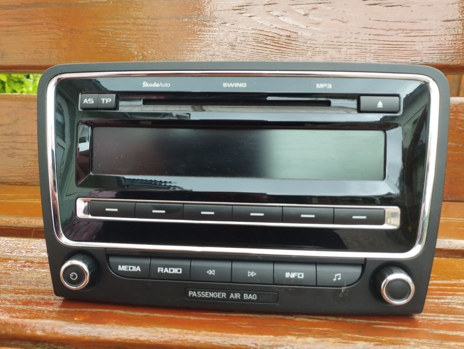 Автомагнітола на Шкода А5