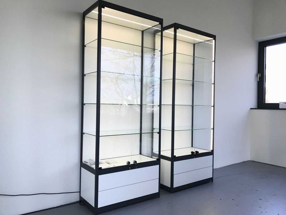 Виготовлення меблів з Віяр Рецепції ,Вітрини ,Стійки ,Стелажі, Столи.