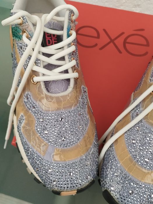 Sapatilhas originais exe