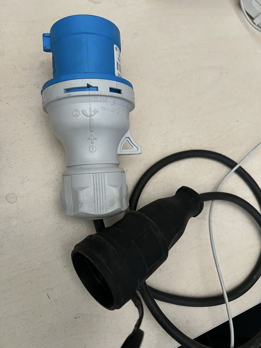 Перехідник SEZ 32 a на маму 220