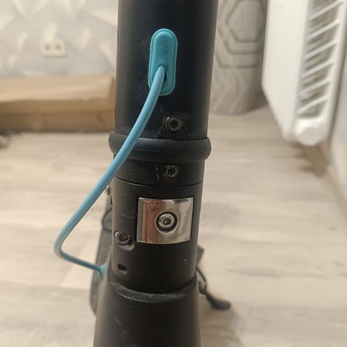 Електросамокат Proove X-City Pro 350W