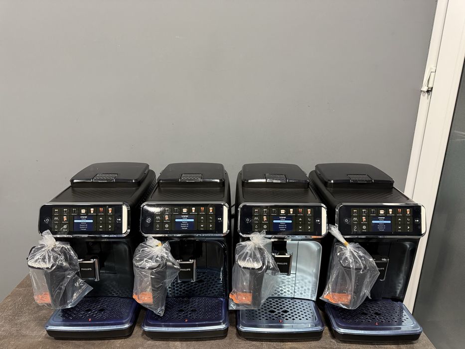 Кавомашина Phillips 5500, супер ціна!!!